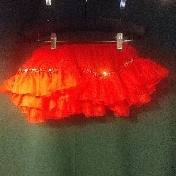 Girl's Red‎ Tulle and Sequined Skirt - Picture 3 of 4